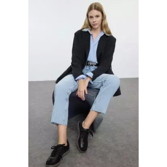 Retro Black Women's Sneakers - Lace-Up